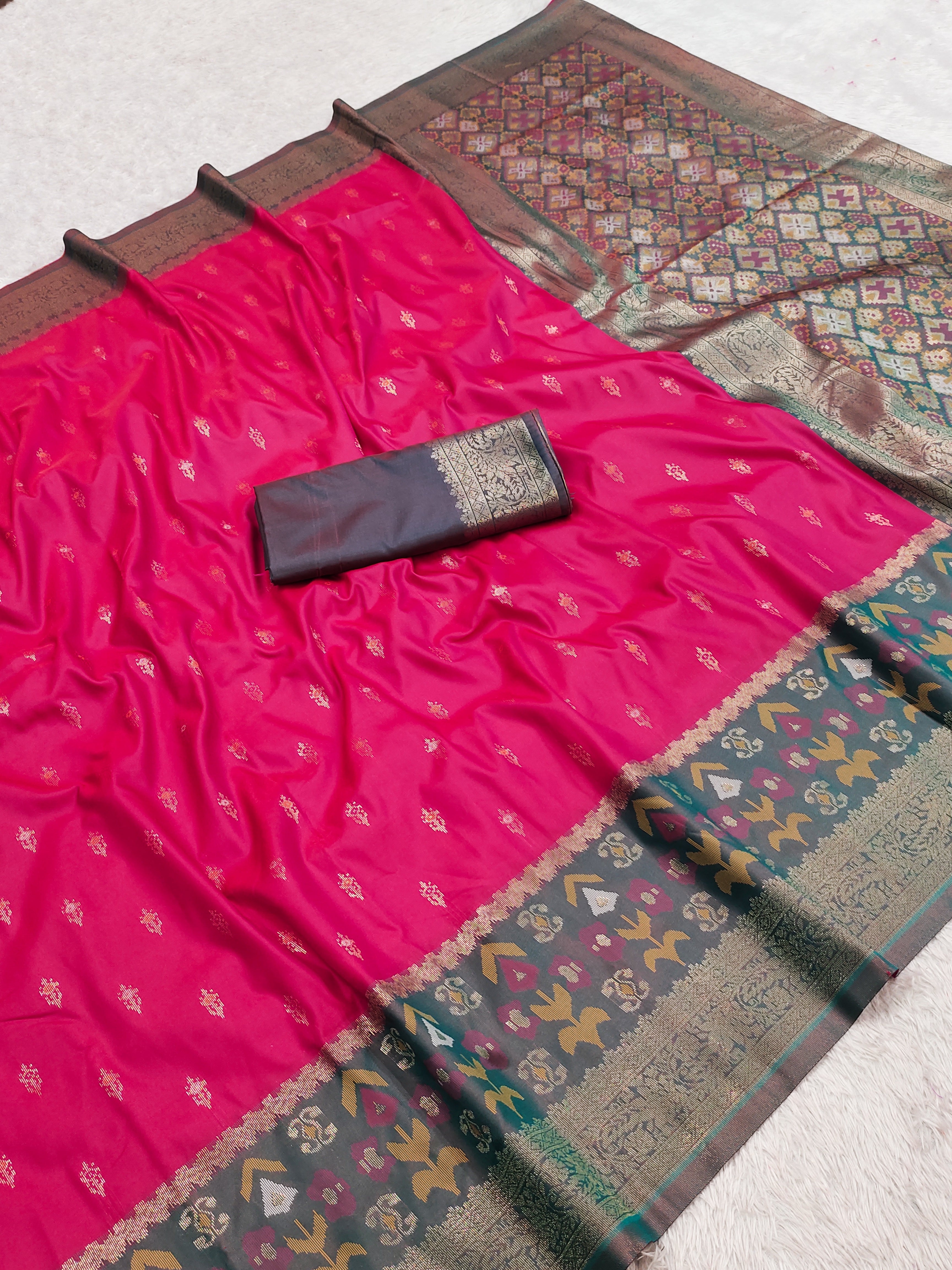 Rani Pink Silk Saree with Antique Zari Border and Traditional Woven Pallu